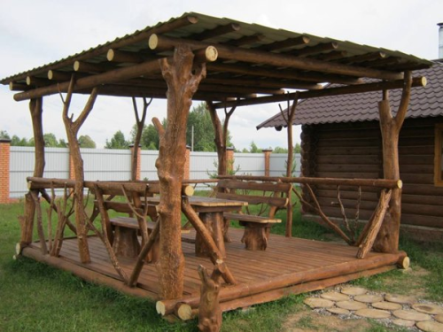 altánok-of-table-wood