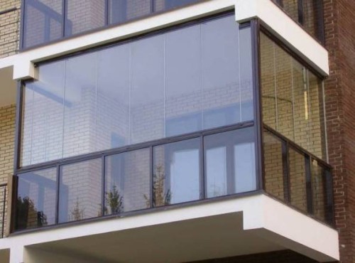 Glazing-balcony-fogantyú1